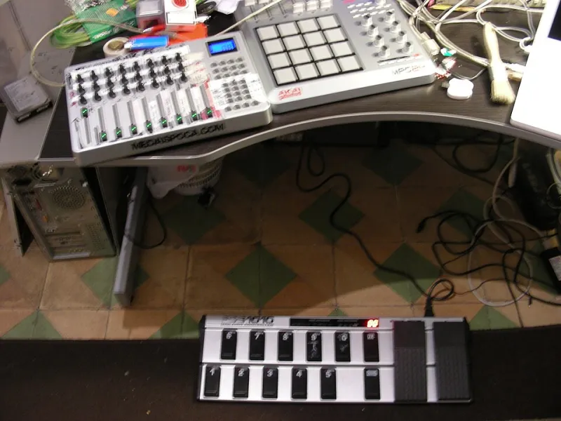 Gear Up or Get Left Behind: The Tech Stack Separating Amateur Hour from Top-Tier Adult Creators